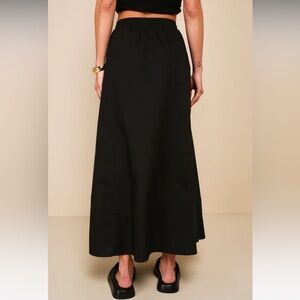 Lulu’s Black Skirt